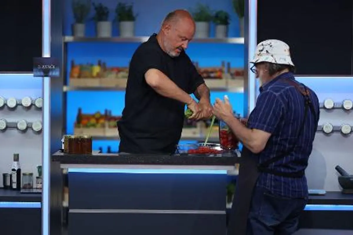 Andreas Hoppe Scheidet Am 15 April Bei Promi Taste Aus andreas-hoppe-scheidet-am-15-april-bei-promi-taste-aus